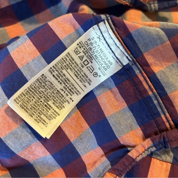 🔆3 for $25🔆 Boys Old Navy Short-Sleeved Plaid Shirt - Picture 4 of 4
